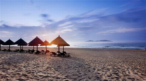 宇食天下喷泉火锅